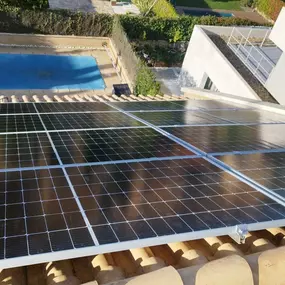 Bild von MERIDIONAL RENOVABLES Instalaciones. Creamos ESPACIOS SOSTENIBLES. ENERGÍAS RENOVABLES, AEROTERMIA, SOLAR