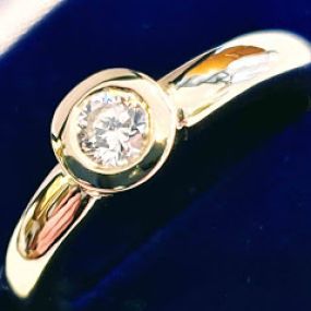 Schitterende ring met grote diamant in opdracht van de klant!
