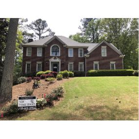 Beautiful home in the Burnt Hickory Lakes neighborhood!