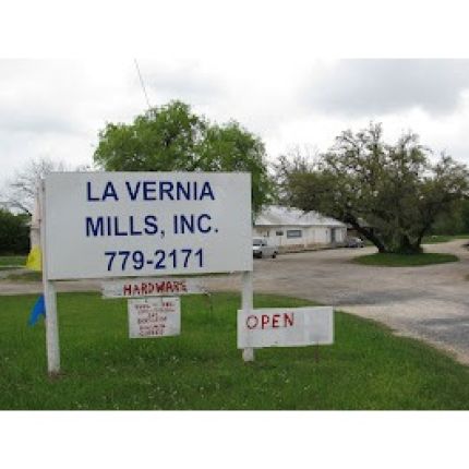 Logotipo de La Vernia Mills, Inc