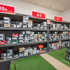 Bild von Discount Golf Apparel Store by 2nd Swing Golf