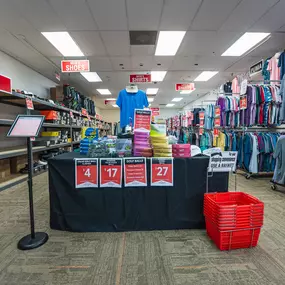 Bild von Discount Golf Apparel Store by 2nd Swing Golf