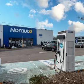 EVzen Station de recharge Norauto Limoges Le Vigen