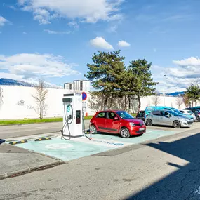 EVzen station de recharge Norauto Echirolles