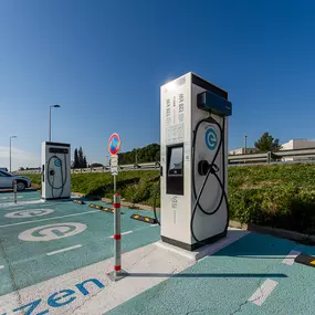 EVzen station de recharge Intermarché Sorgues