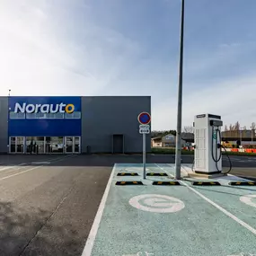 EVzen Station de recharge Norauto Périgueux Marsac-sur-l'Isle