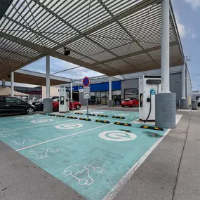 EVzen Station de recharge Norauto Nîmes