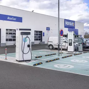 EVzen Station de recharge Norauto Roanne Mably