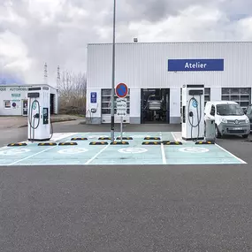 EVzen Station de recharge Norauto Roanne Mably