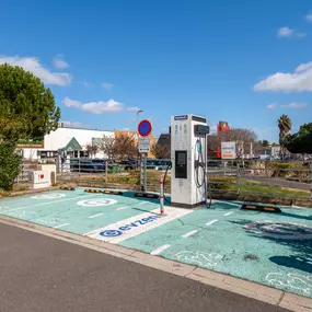 EVzen Station de recharge Norauto Béziers