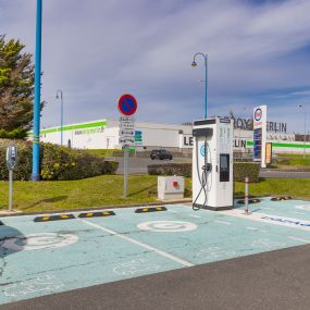 EVzen Station de recharge Norauto Saint Doulchard Bourges