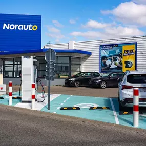 EVzen station de recharge Norauto Orange