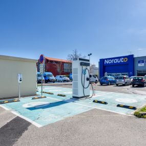 EVzen Station de recharge Norauto Toulouse Purpan