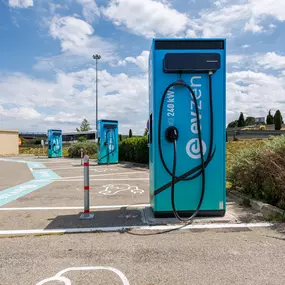 EVzen Station de recharge Norauto Avignon Nord Sorgues