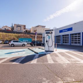 EVzen Station de recharge Norauto Le Puy-en-Velay