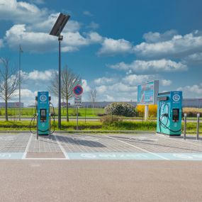 EVzen Station de recharge Zone commerciale Aeromia Romilly-sur-Seine