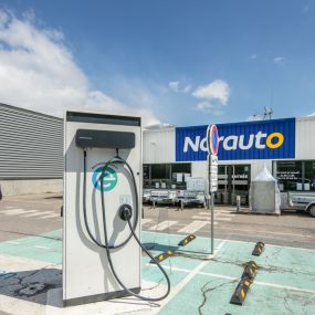 EVzen Station de recharge Norauto La Mure