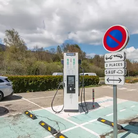 EVzen Station de recharge Norauto La Mure