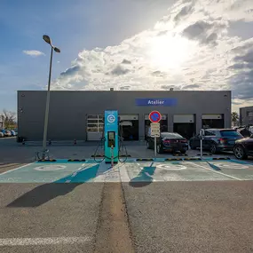 EVzen Station de recharge Norauto Puget-sur-Argens