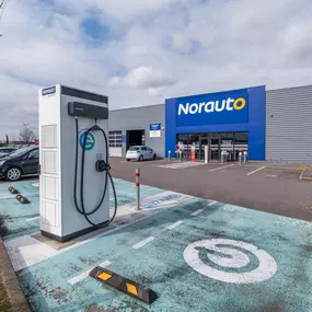 EVzen Station de recharge Norauto Chalon-sur-Saône - Saint Marcel