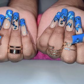If you are looking for beautiful and long-lasting acrylic nails Belleza Latina Salon and Lashes can help. We are a collective of artists, stylists, and beauty technicians who will make sure your acrylic nails look beautiful.