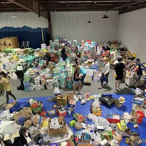 I am truly humbled at what I saw yesterday as we took two trucks and a trailer to the Summit Pickleball distribution center in Boone. They reloaded us to get supplies to more rural Mount Vernon Church and Cove Creek Elementary school. The amount of volunteers from everywhere was amazing -trucks, helicopters, 4 wheelers, and hikers getting supplies to those unreachable by car. One of the workers where we had lunch was headed after her shift to the distribution center to volunteer, even though she