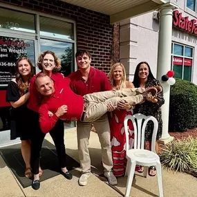 Happy National Be a Good Teammate Day! Today, let’s celebrate the power of teamwork and kindness! Share a shoutout to someone who lifts you up, bring treats to your crew, or send a heartfelt message of gratitude. Thankful for our amazing teammates! Together we achieve greatness!