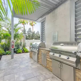 BBQ Grills at The Marc Luxury Apartments in Palm Beach Gardens FL