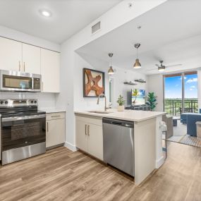 Open-Concept Floor Plans at Vista Sur luxury apartments in Naranja, FL