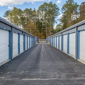 Commercial storage space off Alabama State Route 77