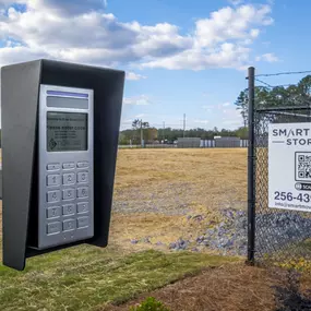 Self storage units with 24/7 access in Alabama