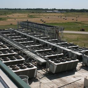 South-Town Refrigeration & Mechanical designs and installs large-scale cold storage and cooling systems for beverage distributors, food processing plants, and other businesses with specialized production needs throughout the Upper Midwest.