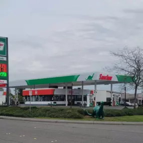 Sinclair gas station