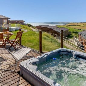 Bild von Whitsand Bay Fort Lodges