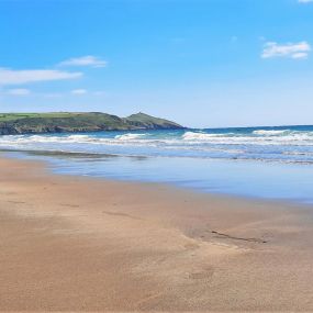 Bild von Whitsand Bay Fort Lodges