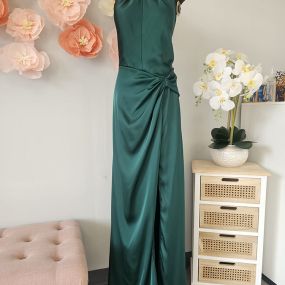 Transform your dress into a flawless fit with custom tailoring. Schedule an appointment now to make it uniquely yours.