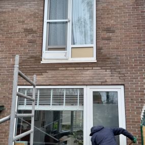 Balkon verwijderd en stenen ingemetseld