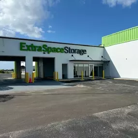 Beauty Image - Extra Space Storage at 3425 Lake Alfred Rd, Winter Haven, FL 33881