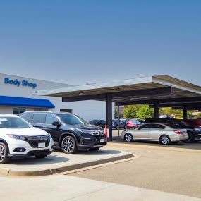 Service Center at Holman Honda Centennial exterior