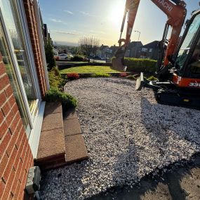 Bild von Crown Driveways & Landscaping Ltd