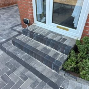 Bild von Crown Driveways & Landscaping Ltd