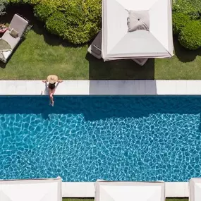 Airelles Gordes, La Bastide - piscine
