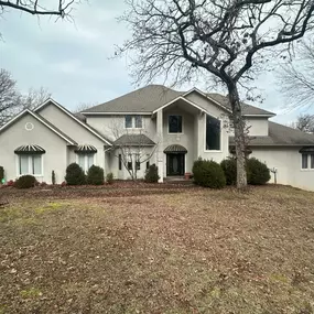 Just checked in at a lovely home in Catoosa, OK! The homeowner contacted us after noticing an unwelcome surprise – a hole in their roof they suspect was the handiwork of squirrels. Our expert inspector was on the case quickly, spotting the damaged area in no time. As we speak, we're in the process o