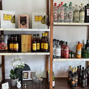 La Bodega Wein & Delikatessen