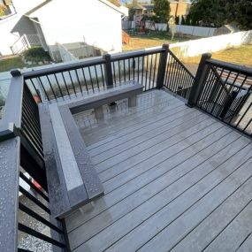 Built-in bench with composite Timbertech decking