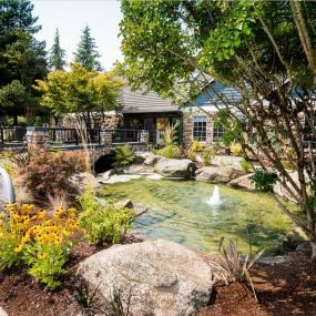 Leasing Office at Clackamas Trails Apartments