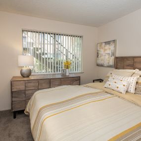 Livingroom at Delta Pointe Apartments in Sacramento, CA 95833