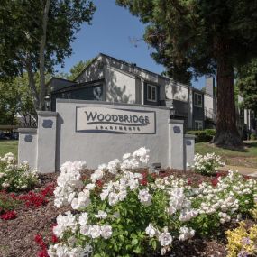 Property sign at Woodbridge Apartments