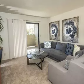 Livingroom at Zinfandel Village Apartments