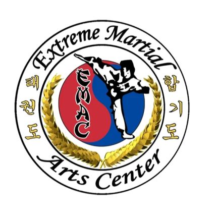 Logo fra Extreme Martial Arts Center